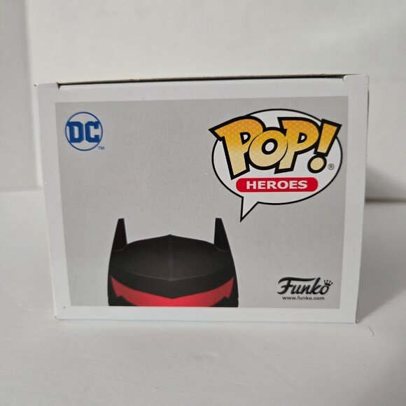 Pop! Heroes - Batman - Hellbat #373 (Big Apple Collectibles Exclusive) - Picture 5 of 6